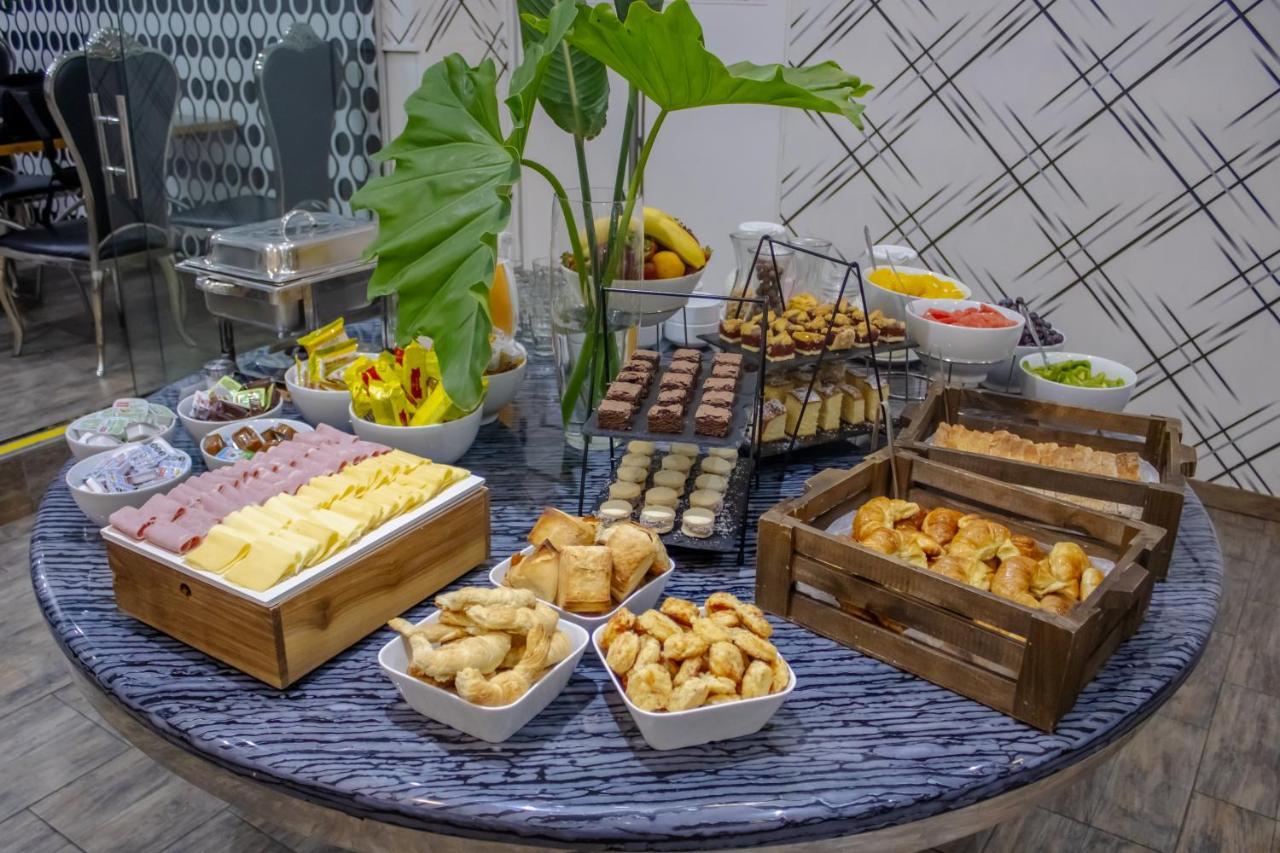 Ker Belgrano Hotel Буенос Айрес Екстериор снимка