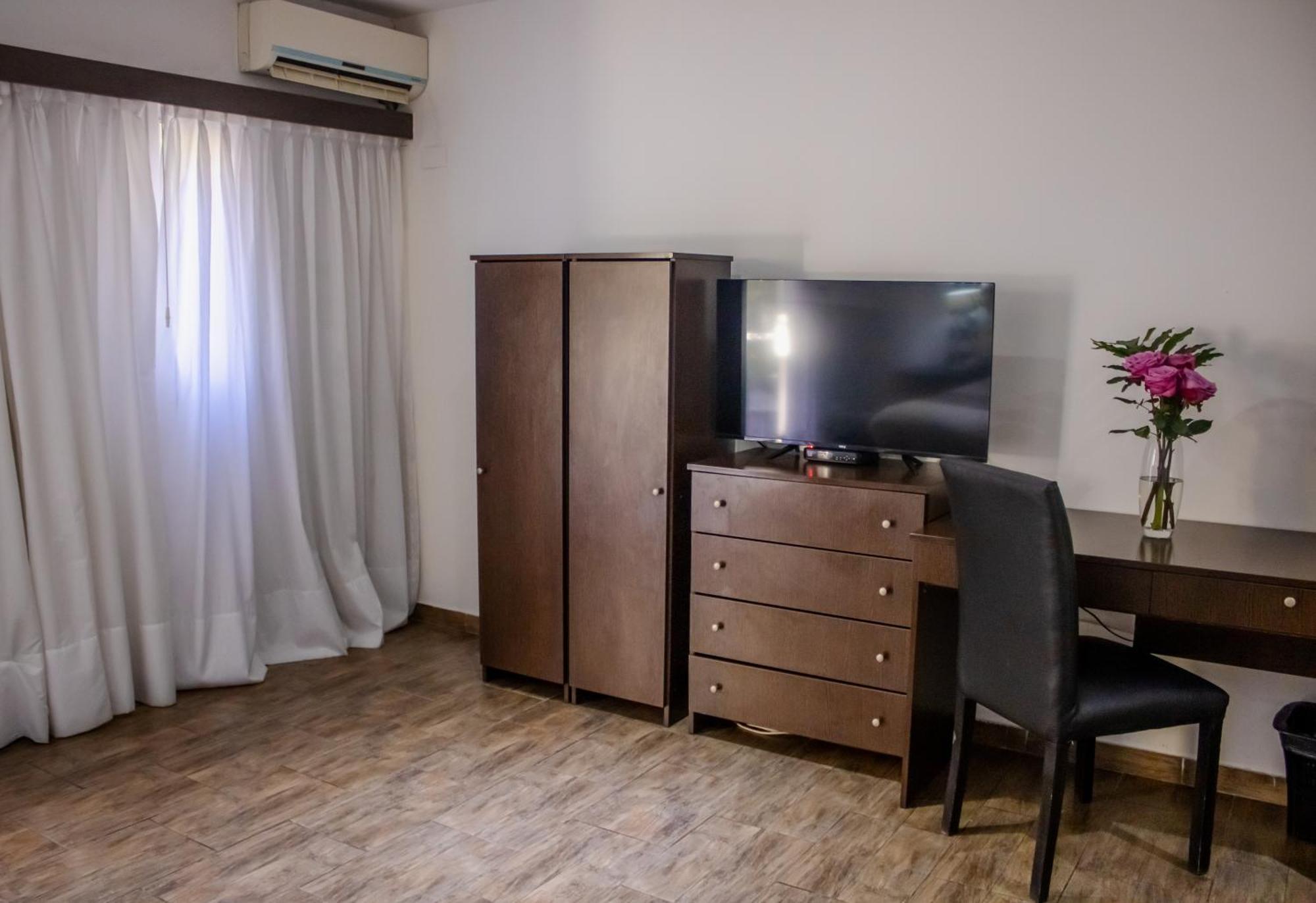 Ker Belgrano Hotel Буенос Айрес Екстериор снимка